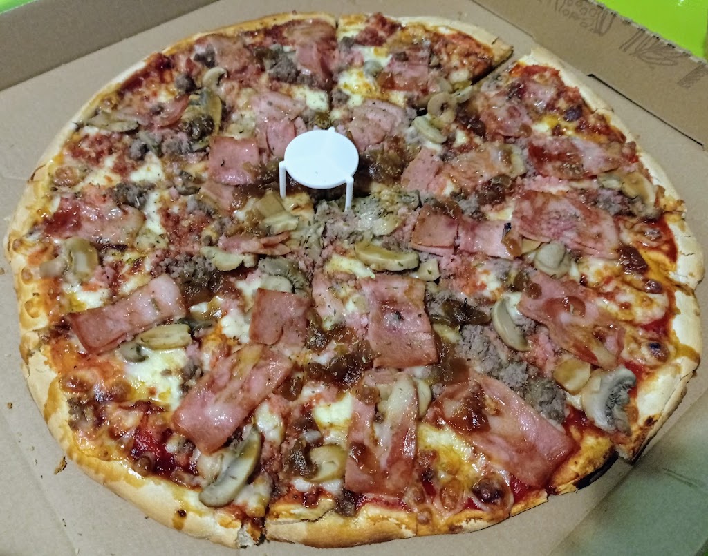 PIZZANA ARCHENA — Comida y bebida