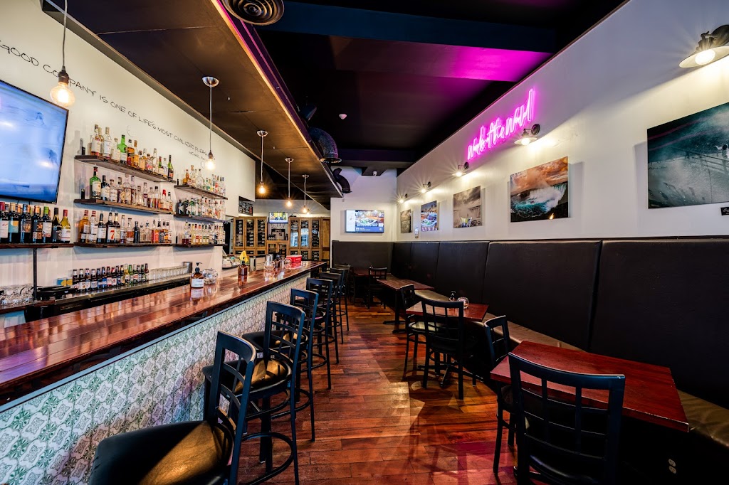 Wine on Third Bistro & Bar in Niagara-Falls