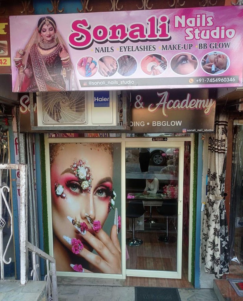 Sonali Nail Studio Academy