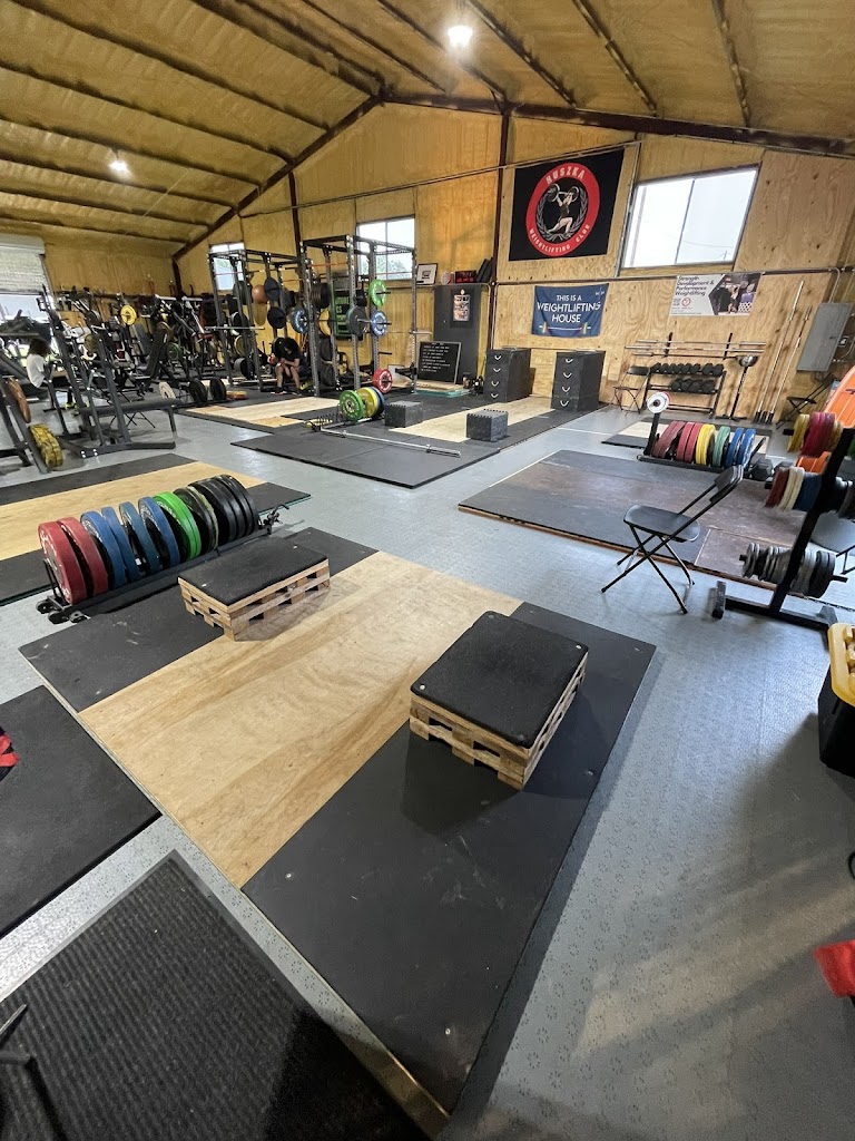  Huszka Weightlifting Club