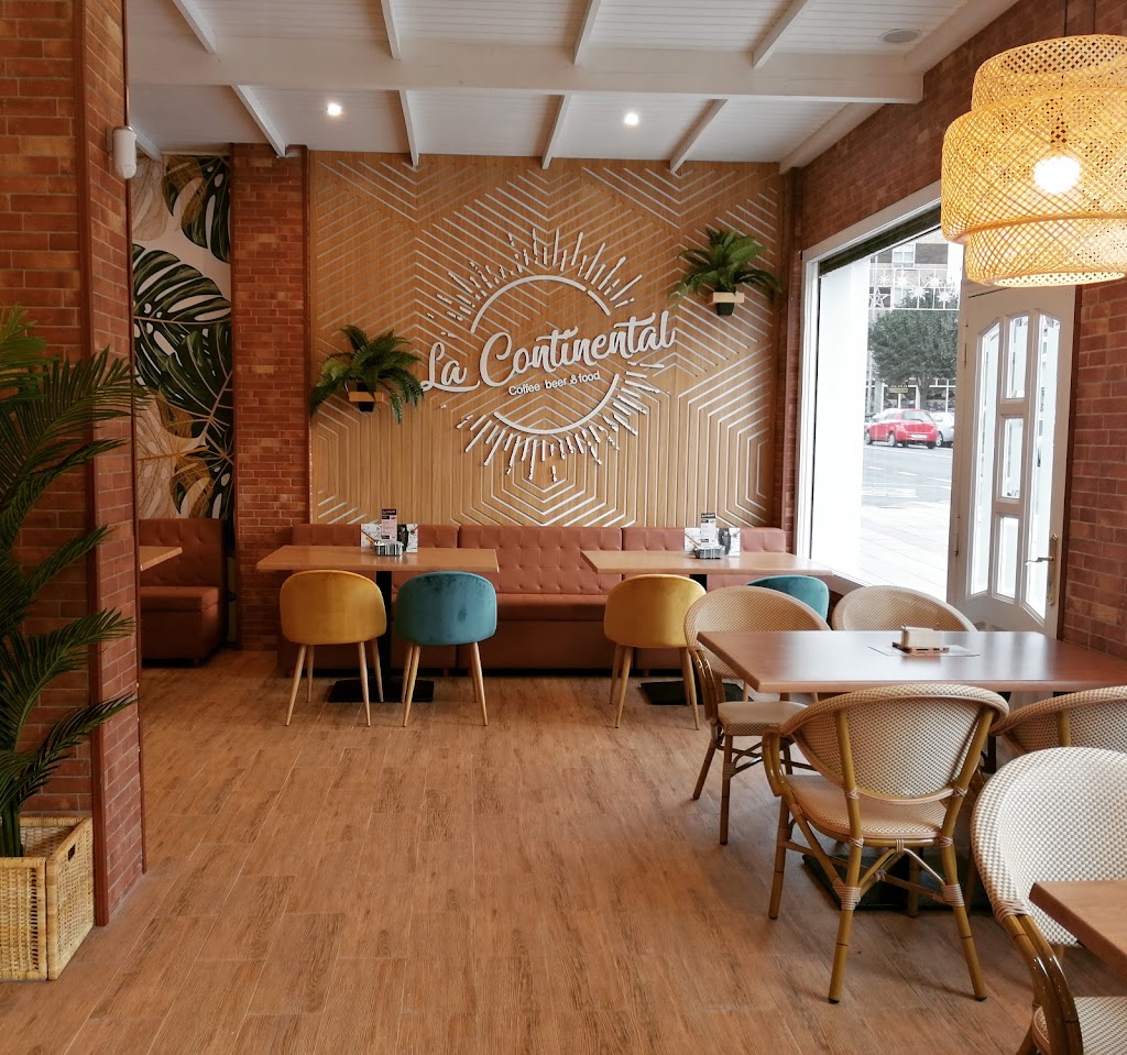 La Continental Coffee, Beer & Food — Ambiente