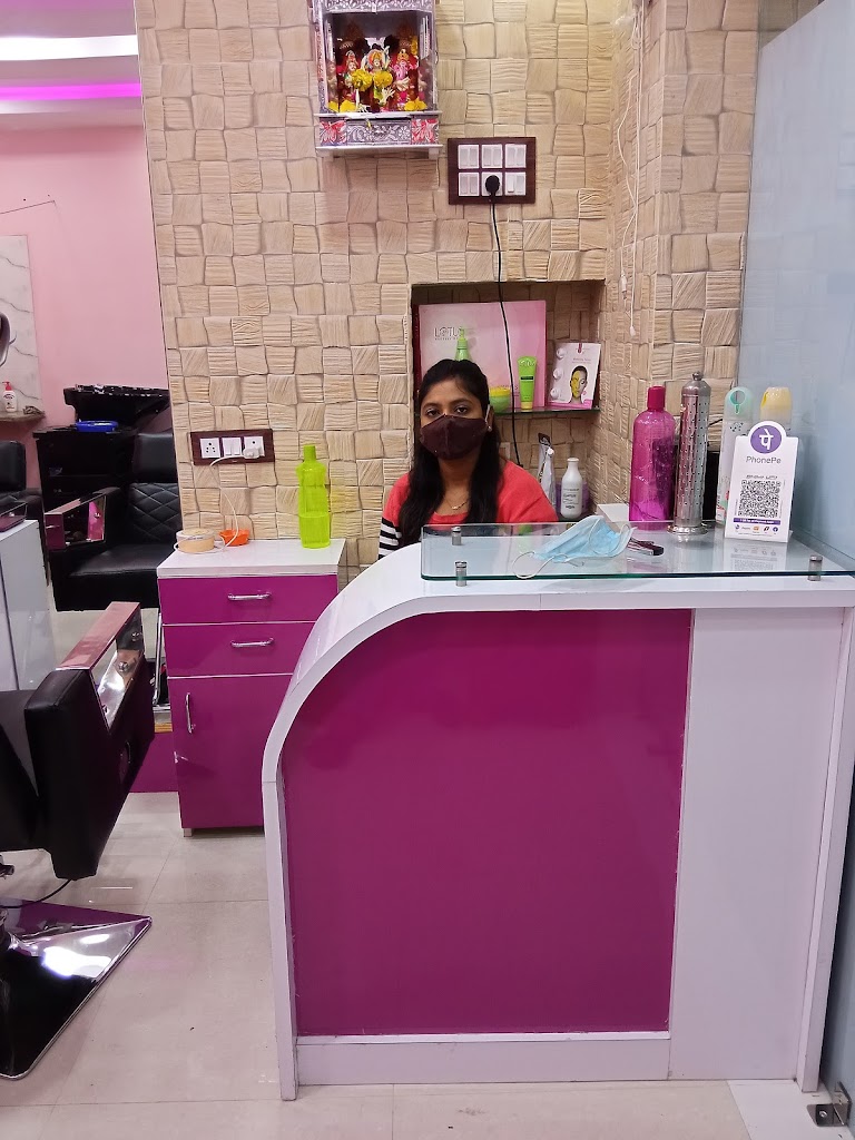 Shine N Glow A J Ladies Beauty Parlor