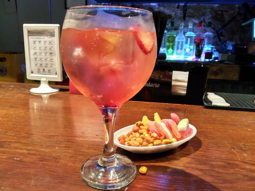 Bar El Granero — Comida y bebida
