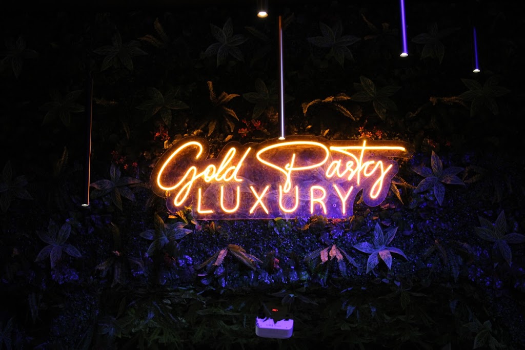 Gold Party Luxury