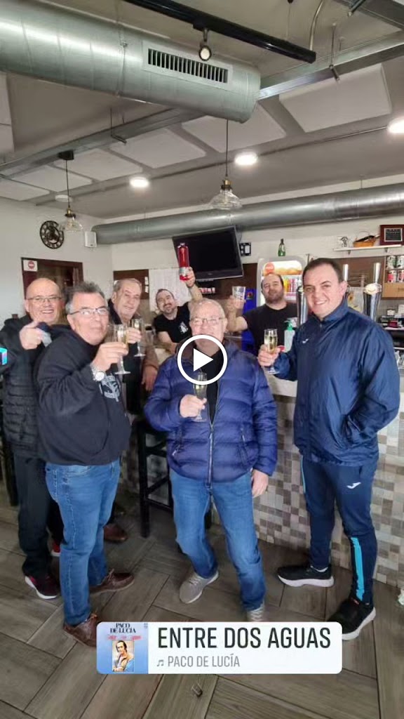 CAFE BAR EVITA — Videos