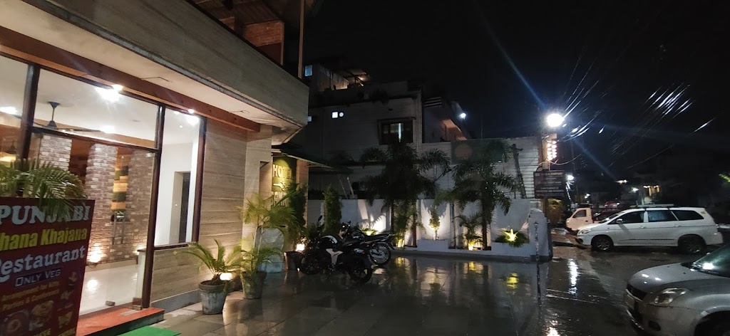 Hotel Samrat Dehradun