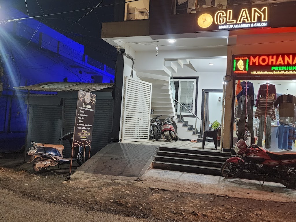 Glam Salon And Makeup Academy