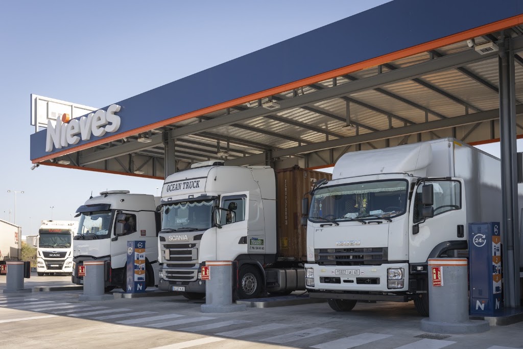 Gasolinera Nieves Ribarroja — Del propietario