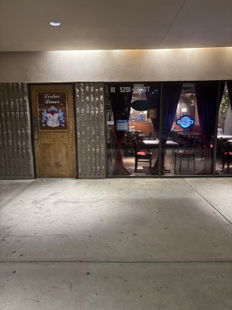 Leduc Diner & Pizza Ltd in Leduc