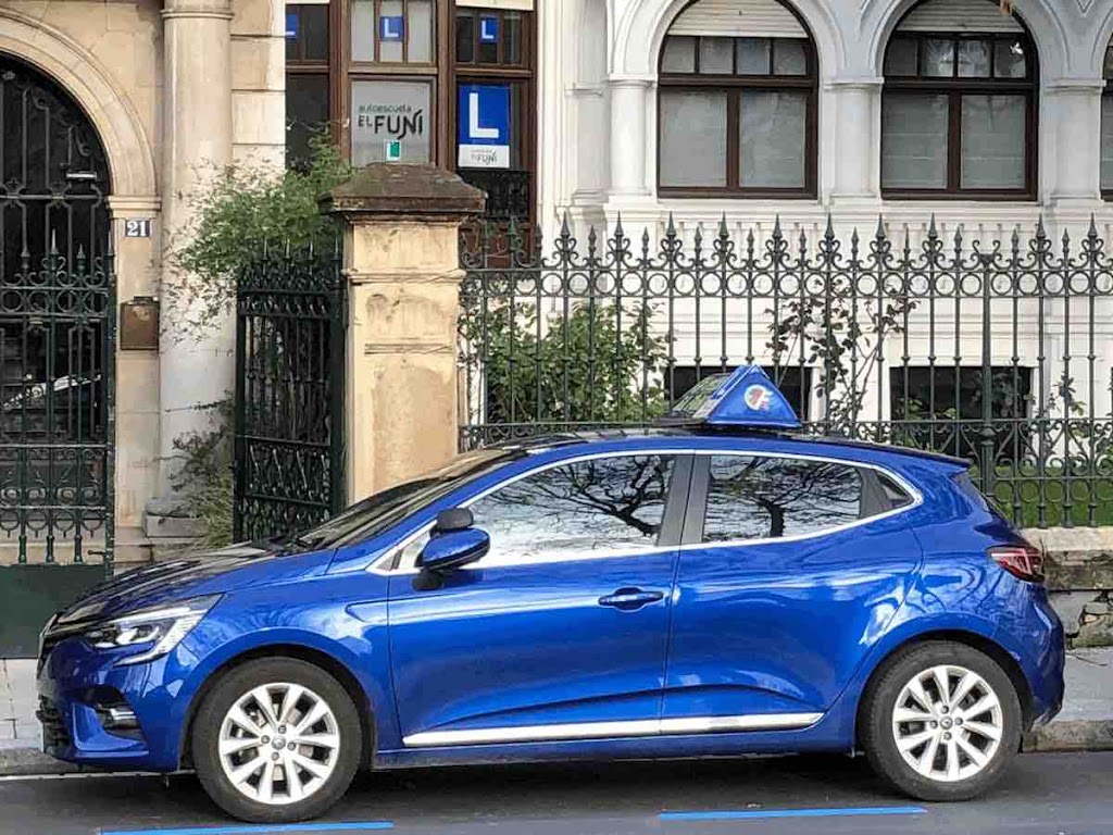 Autoescuela "El Funi" — Del propietario