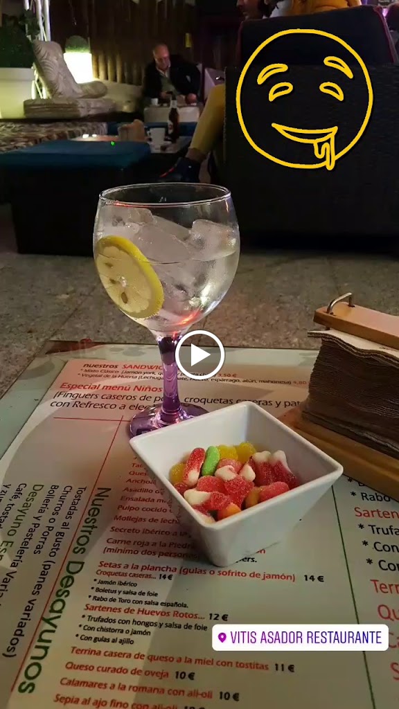 Restaurante Asador Vitis Chill Out — Videos