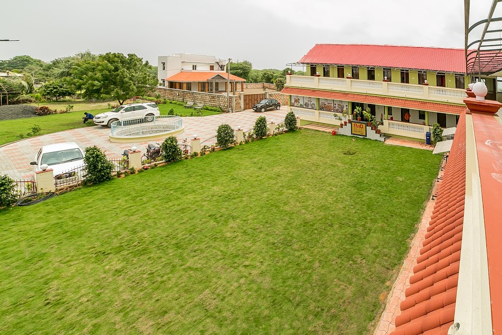 Saanvi Resort