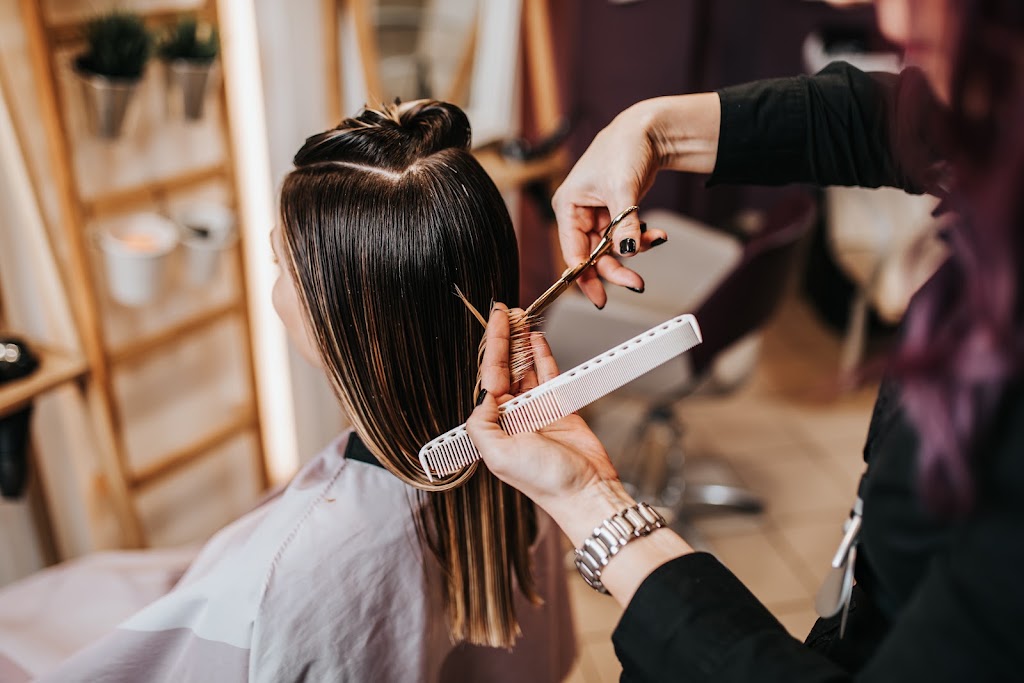 J3 Academy Centro de Formacion : Peluqueria -Estetica -Barberia — Del propietario