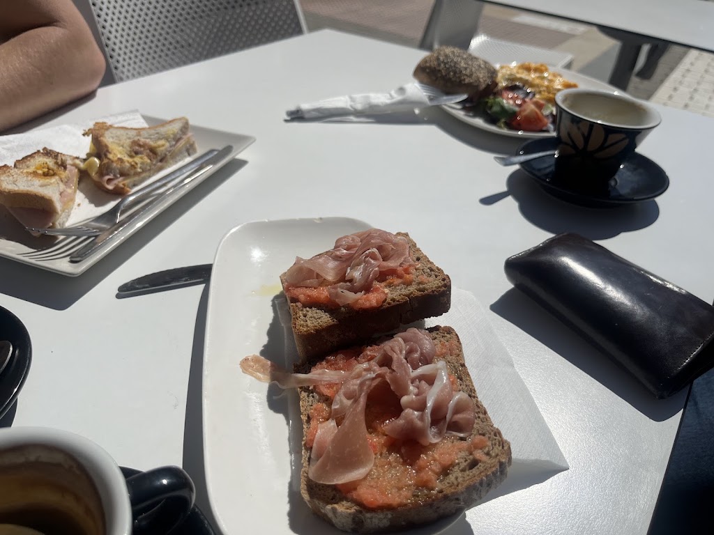 Cafeteria Comedus — Mas recientes