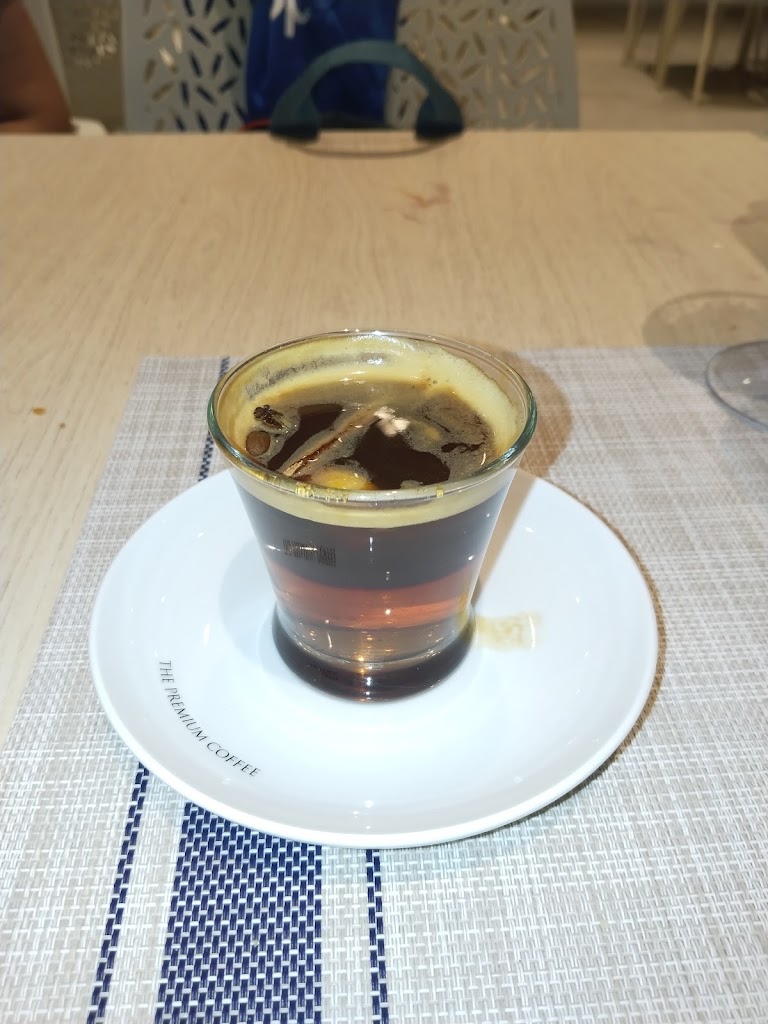 Bar Polideportivo Manises — Comida y bebida