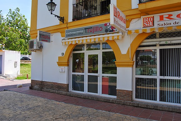 Peluqueria Trujillo — Exterior