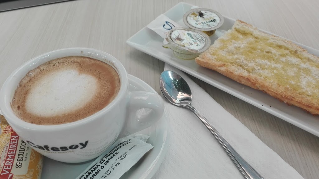 Bar Restaurante El Imperial — Capuchino