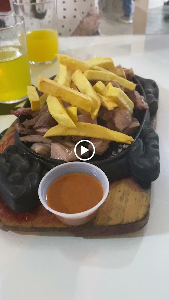 Restaurante Tapeando Si o Si — Videos