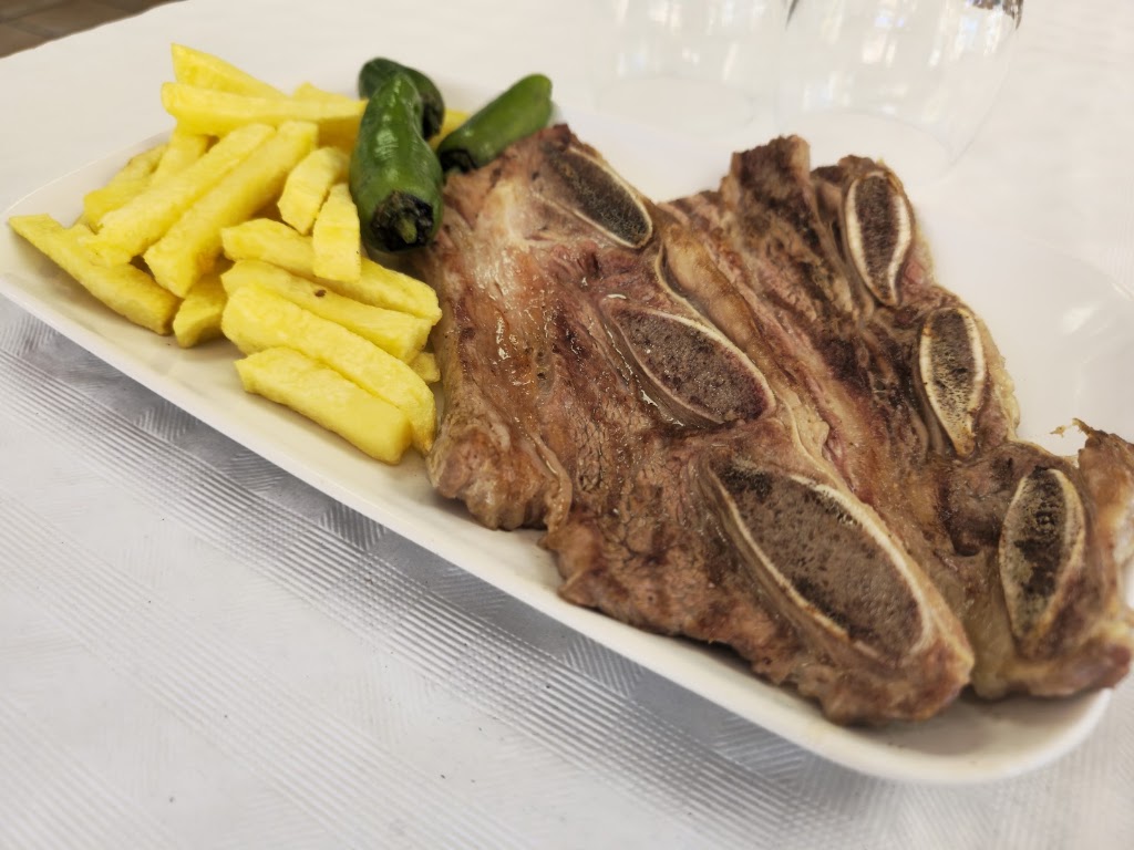Restaurant Can Ferre — Comida y bebida