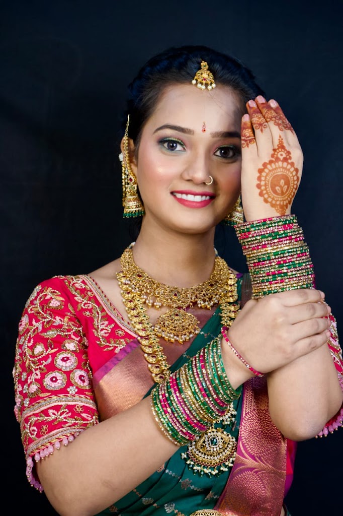 Fc Beauty Parlour At Home Service