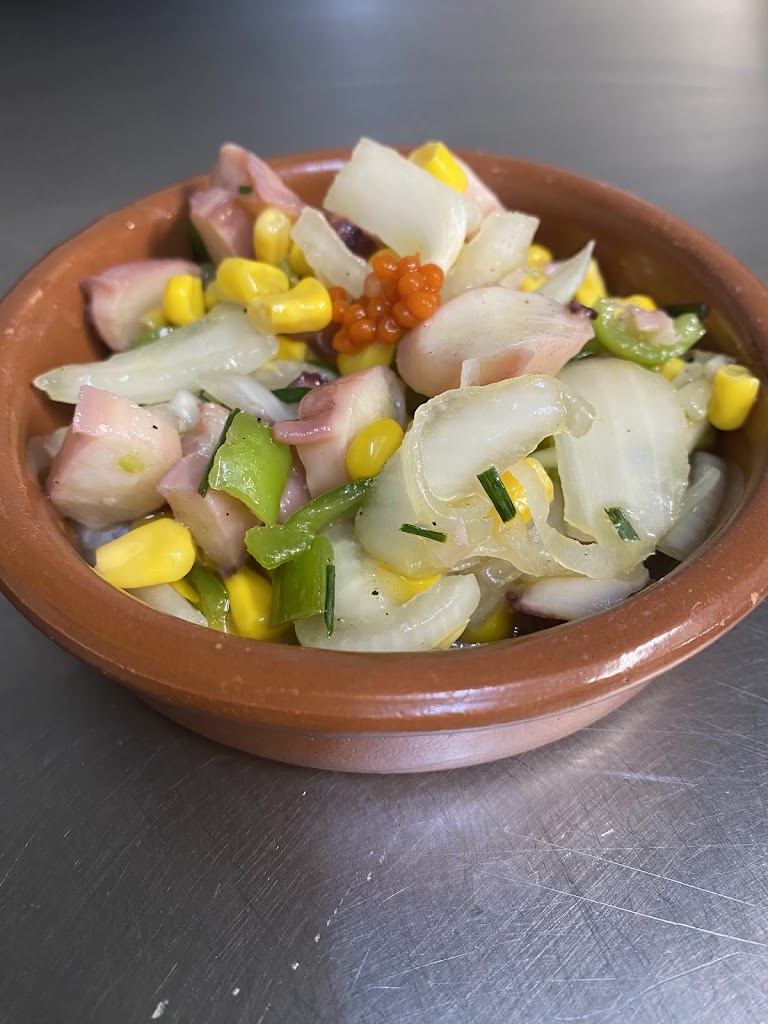 Can Capablanca — Comida y bebida