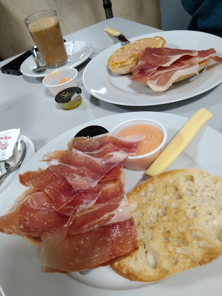 Cafe Bar Prado — Cafe