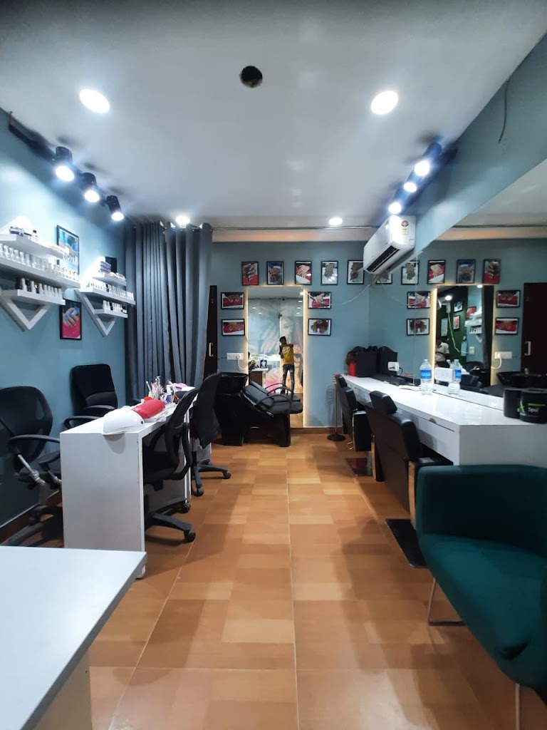 Luckshay S Studio Unisex Salon