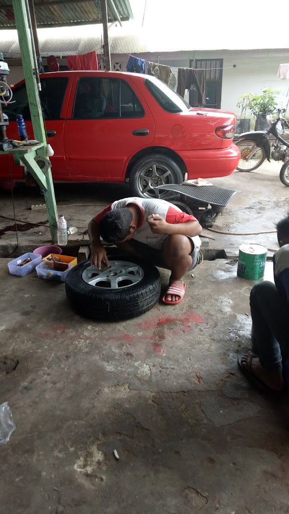 Bengkel Mobil