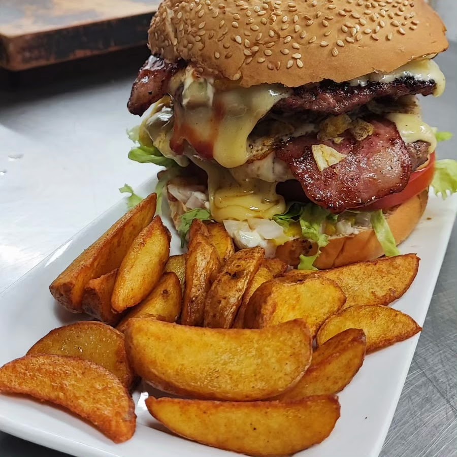 Burguesia — Comida y bebida
