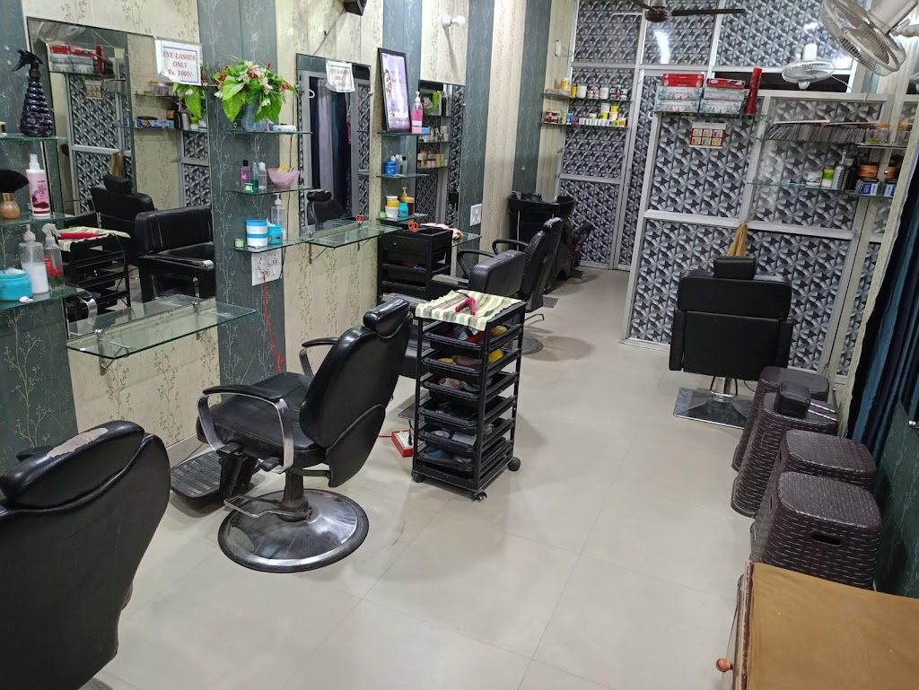 Kajal Beauty Salon