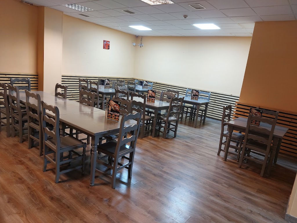 7 DAYS KEBAB — Ambiente
