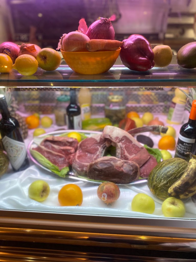 RESTAURANTE MR.KAPRIZ — Comida y bebida