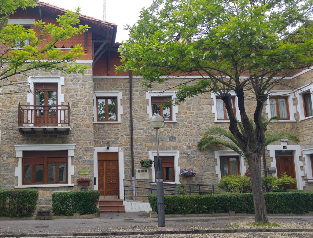 RESIDENCIA LANDA