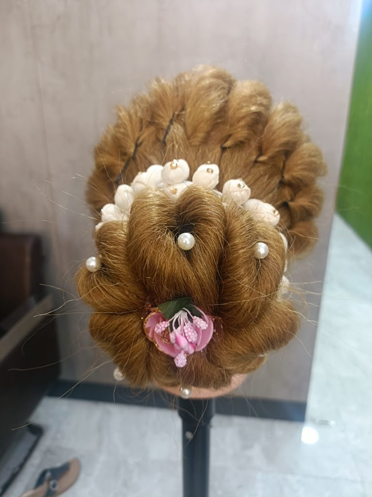 S S Beauty Makeover And Salon