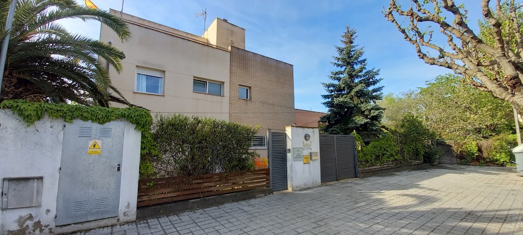 Llar d'Avis Mira-sol (Sogelta, S.L.)