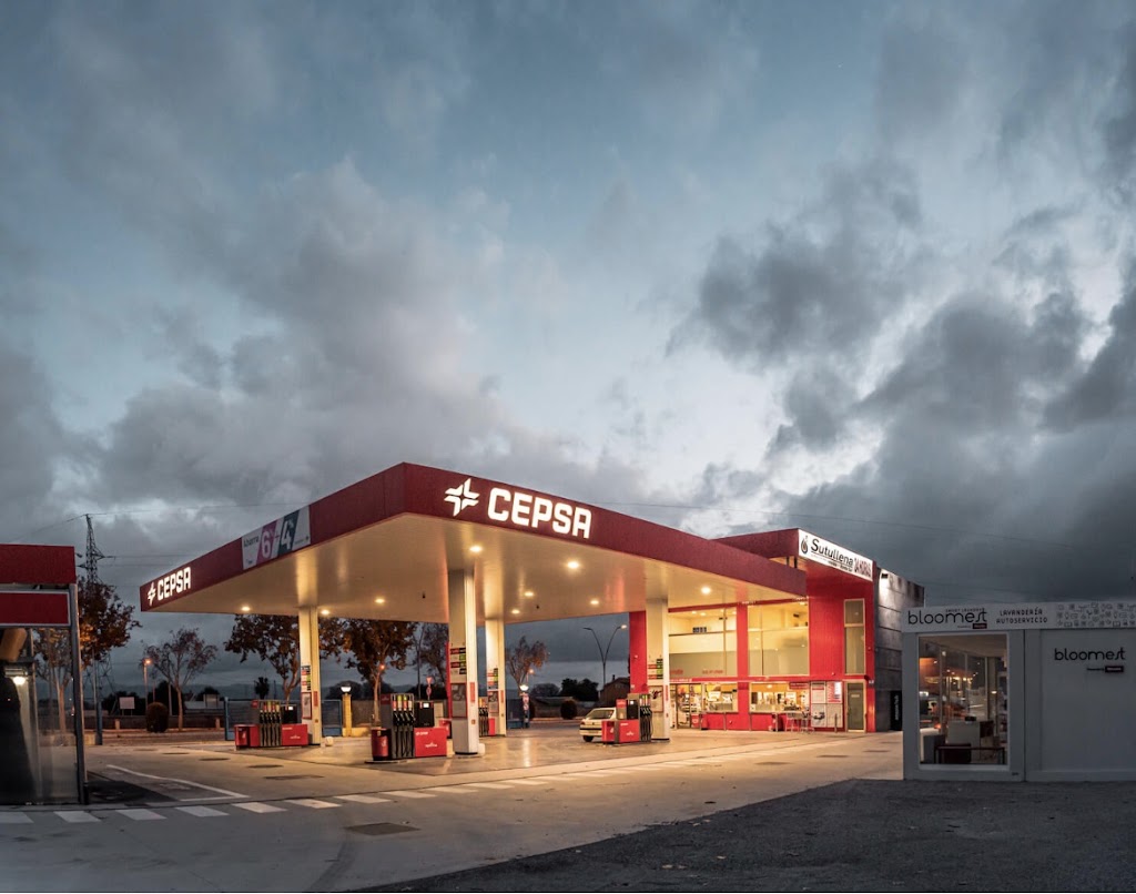 Estacion de servicio Cepsa — Estacion de servicio