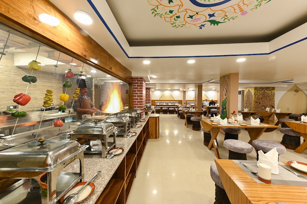 Pashtun Best Restaurant In Agra For Lunch Dinner And Couples