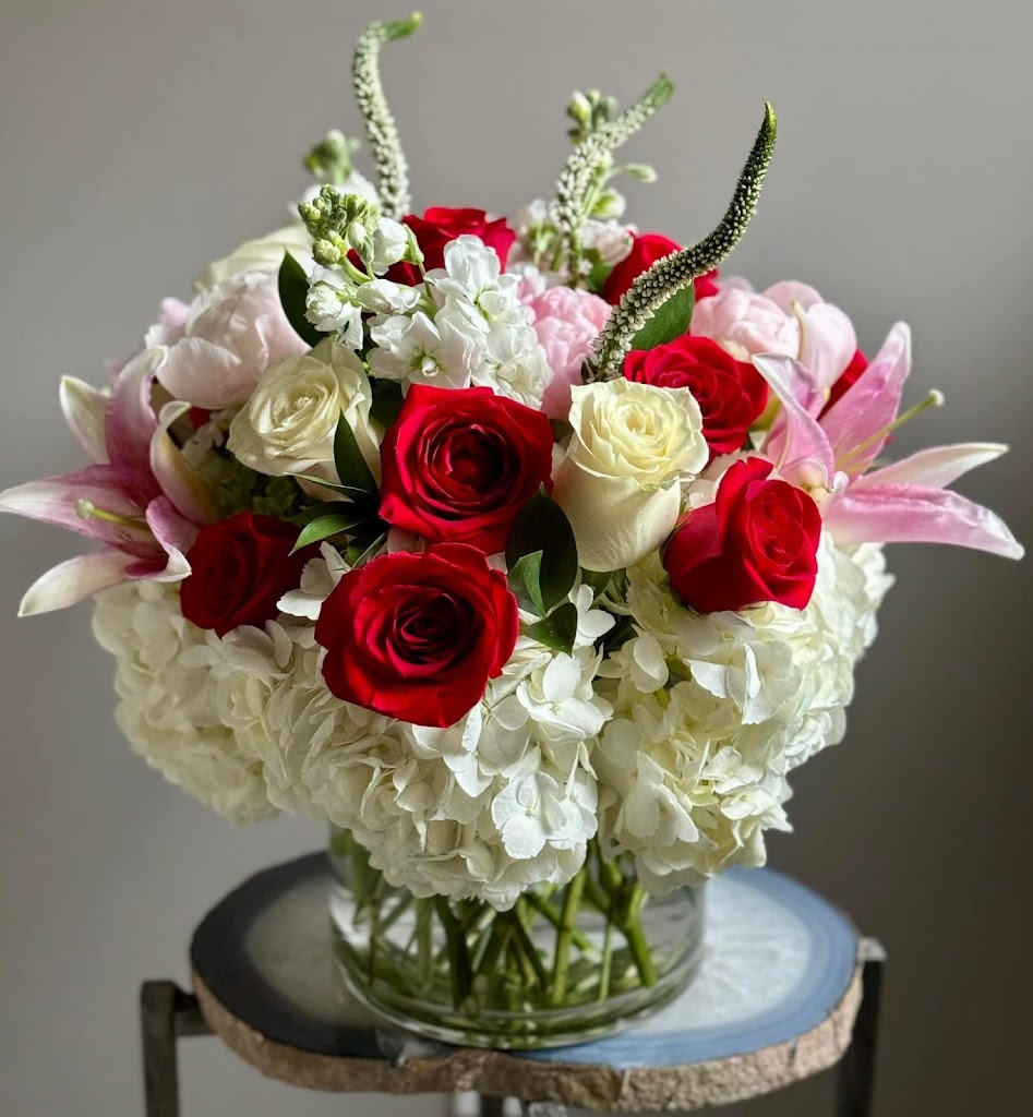 Roses By Moses