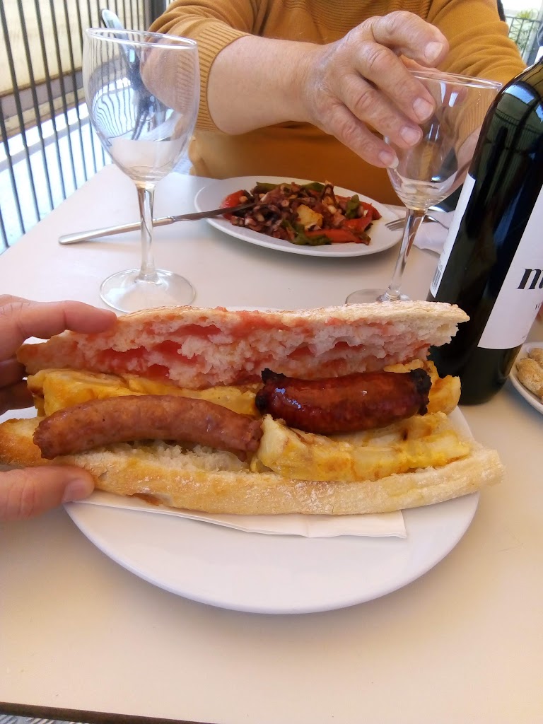 Restaurante Alonso y Alonso S.L. — Comida y bebida