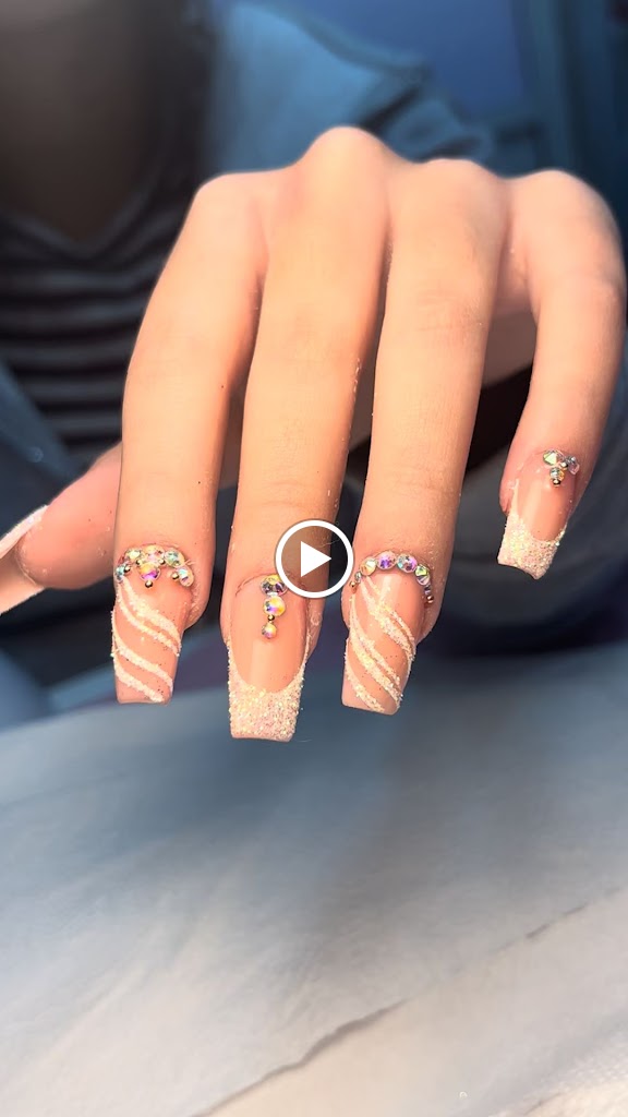 Yunails Centro De Manicura — Videos
