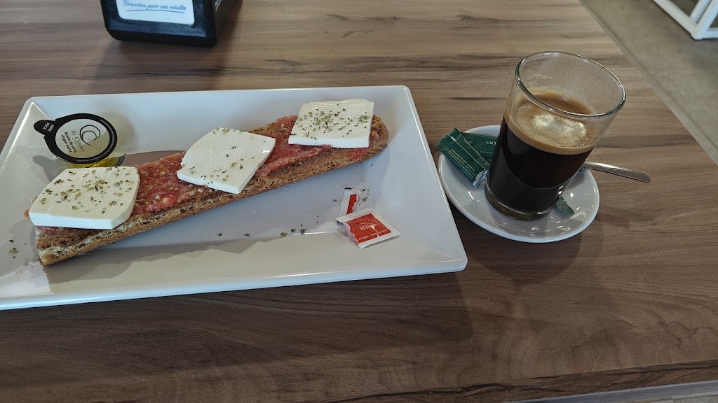 Cafe-Bar 9 de Mayo — Cafe
