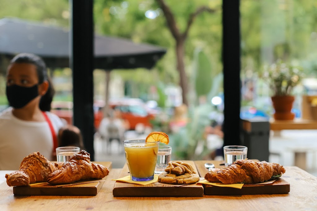 CAFE DE FINCA - CASTELLDEFELS — Comida y bebida