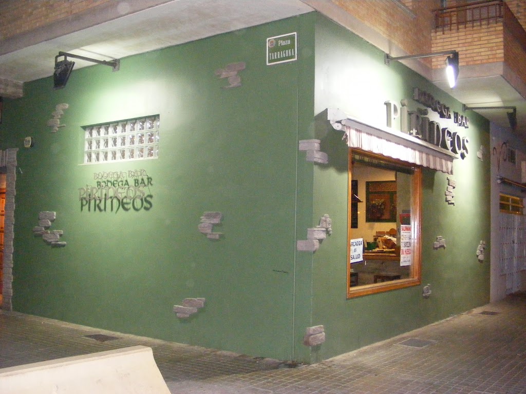 Bodega Bar Pirineos