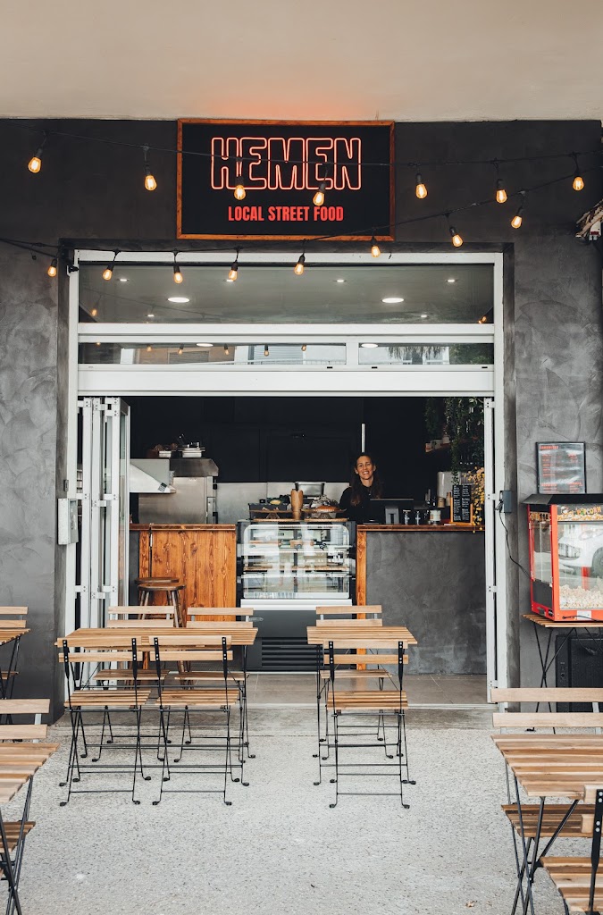 Hemen Local Street Food