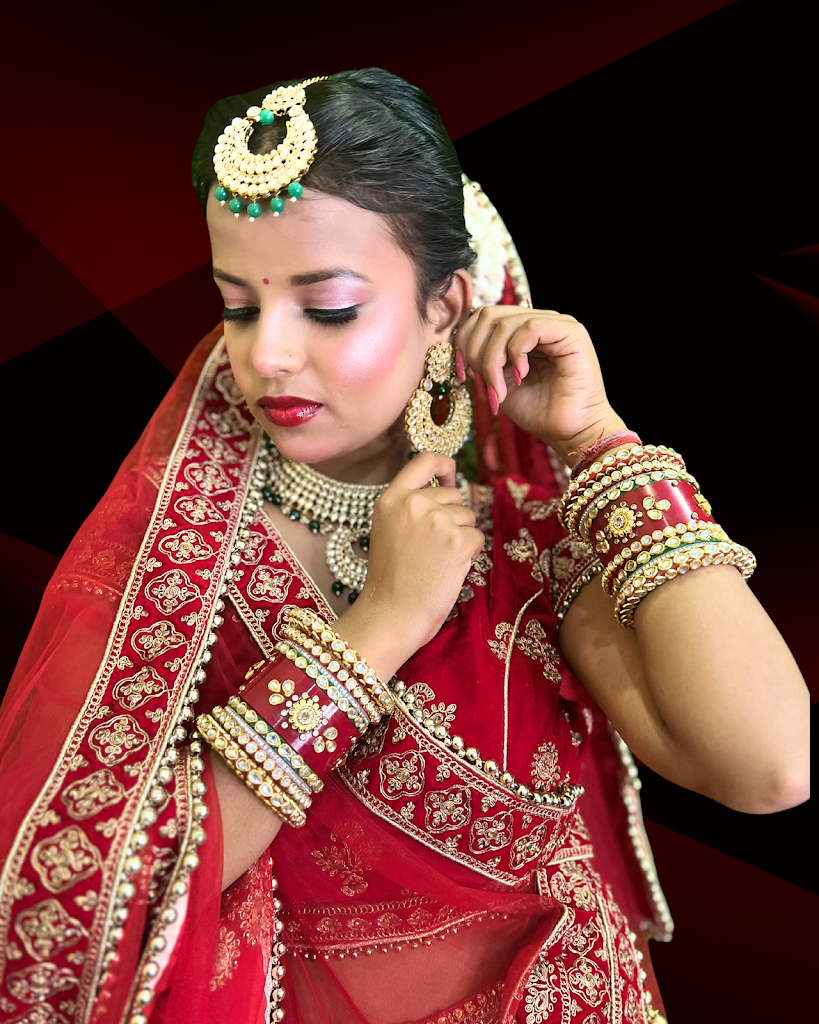 Pallavi Makeover Makeup Artist Beauty Salon Academy Ranchi