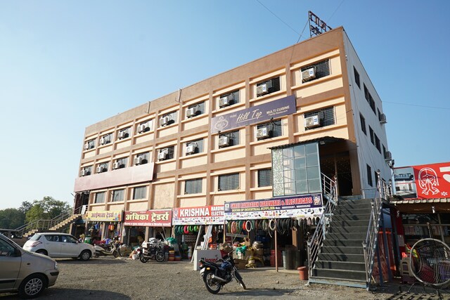 Oyo Collection O Yash Residency