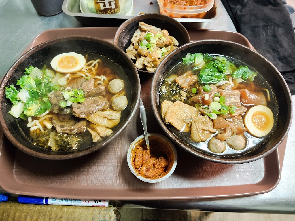 汐止低調十三香專業牛肉麵-汐止美食-好吃的-餐廳-麵食 的照片