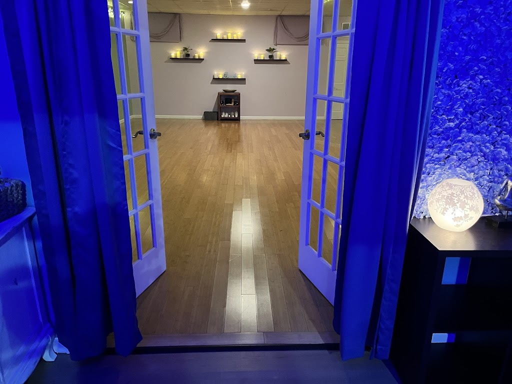  Evolution Yoga & Wellness Co., Newington CT