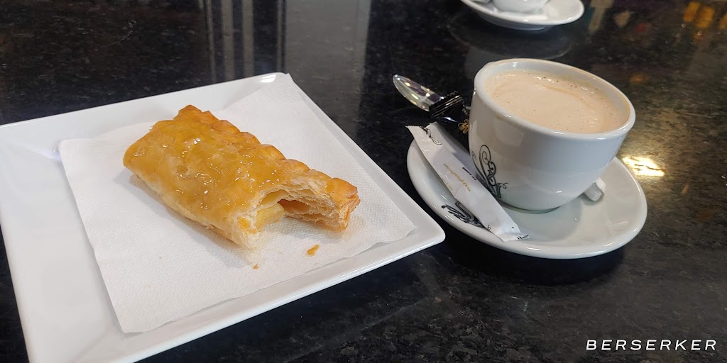 Cafeteria musical La PaRockia — Comida y bebida