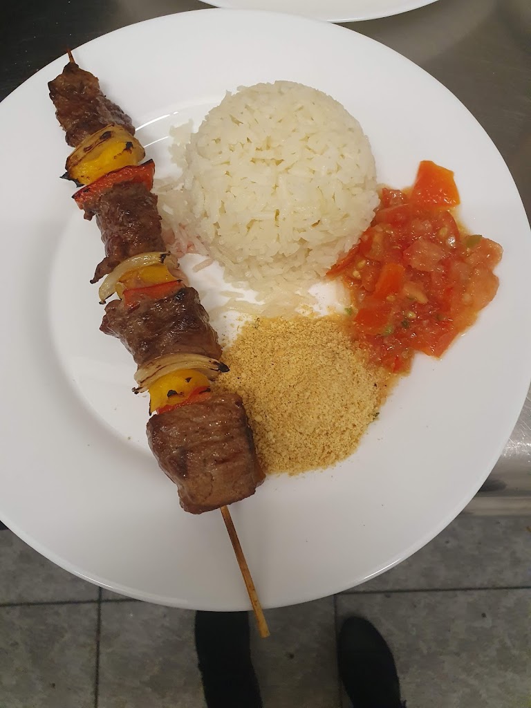 BAR CONVI — Comida y bebida